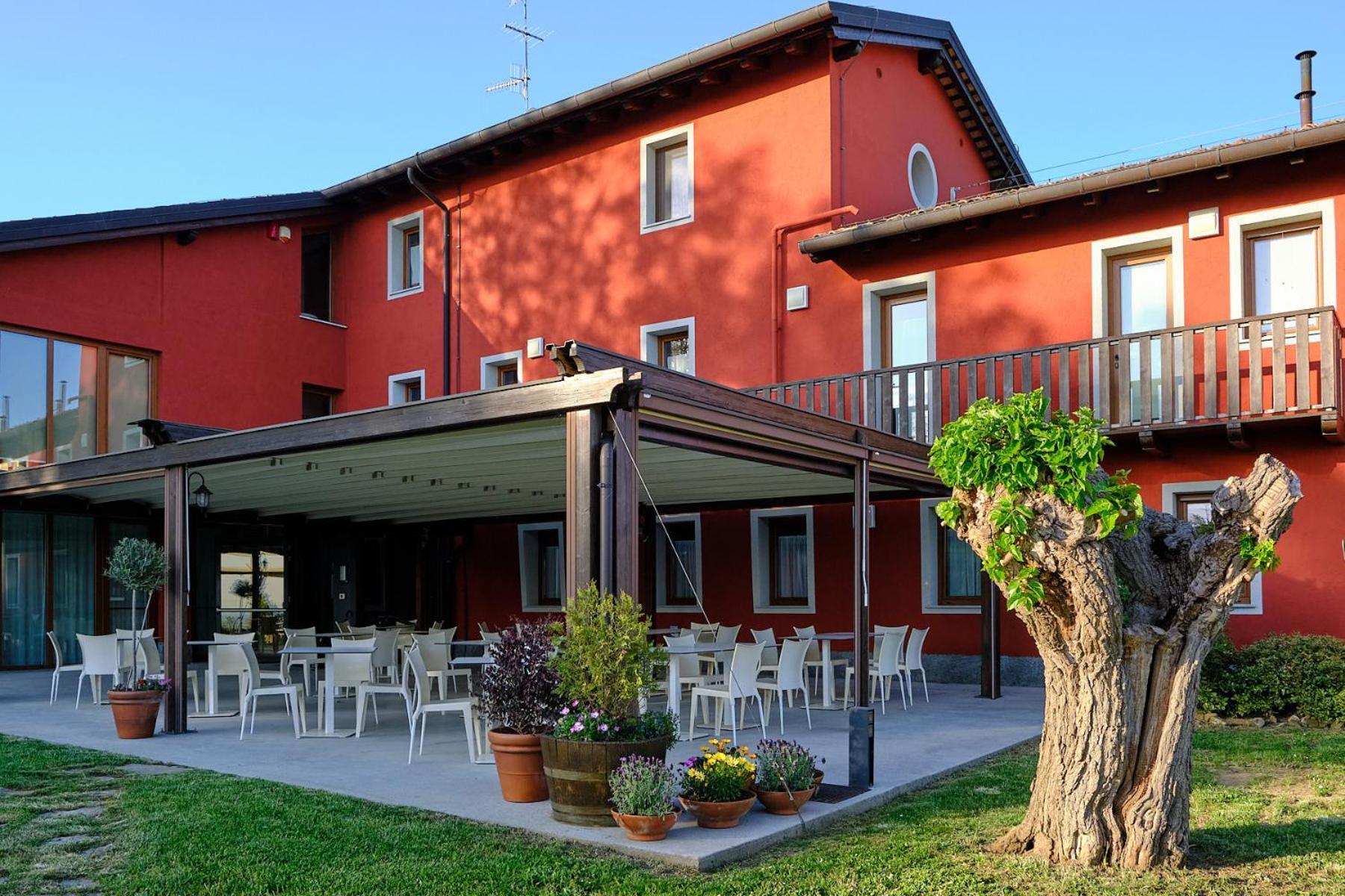 Le Badie Albergo Ristorante Rosazzo Exterior foto