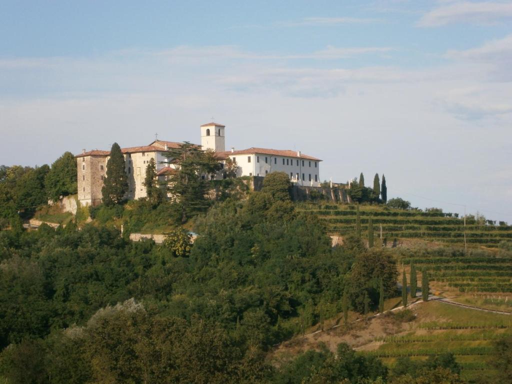 Le Badie Albergo Ristorante Rosazzo Exterior foto